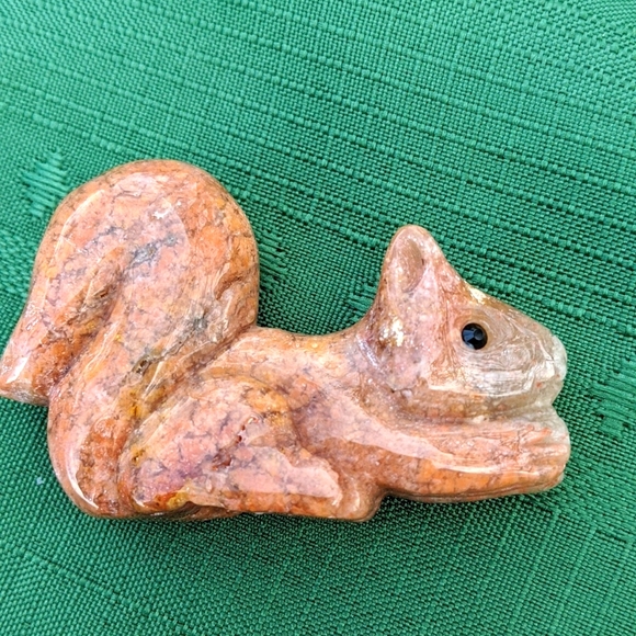 stone Other - Squirrel stone carving - Cherry Blossom Agate stone